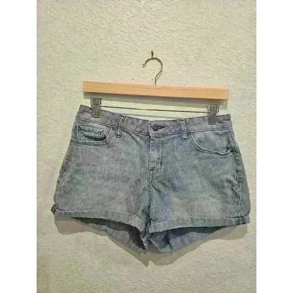 Jessica Simpson size 30 jean Plaid shorts. White wash. Summer shorts